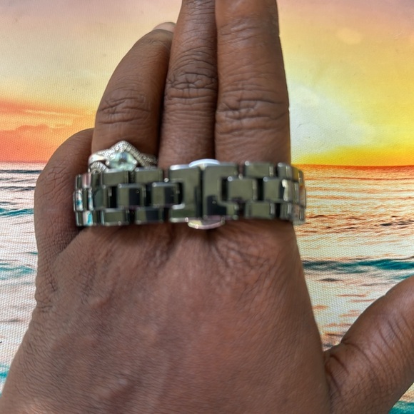 Channel J12 Watch - Picture 5 of 5